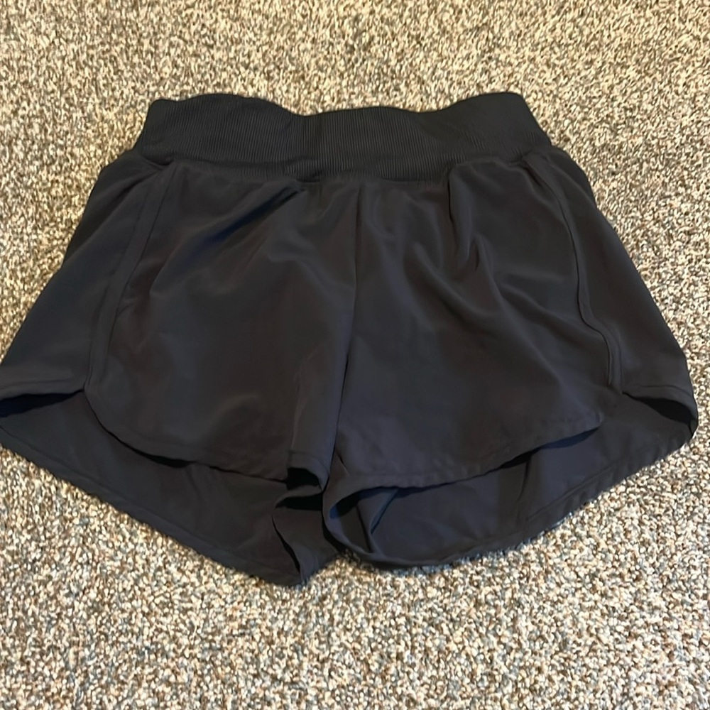 Girls Zella shorts!